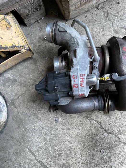 Оригинално БИ-Турбо BMW G30 G31 G32 G11 G12  B57  750I 4.4L TWIN TURBO