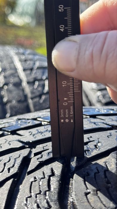 4 бр. Зимни гуми Nokian suv 3 225/60/17 XL