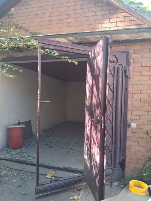Гаражные ворота  утеплённые