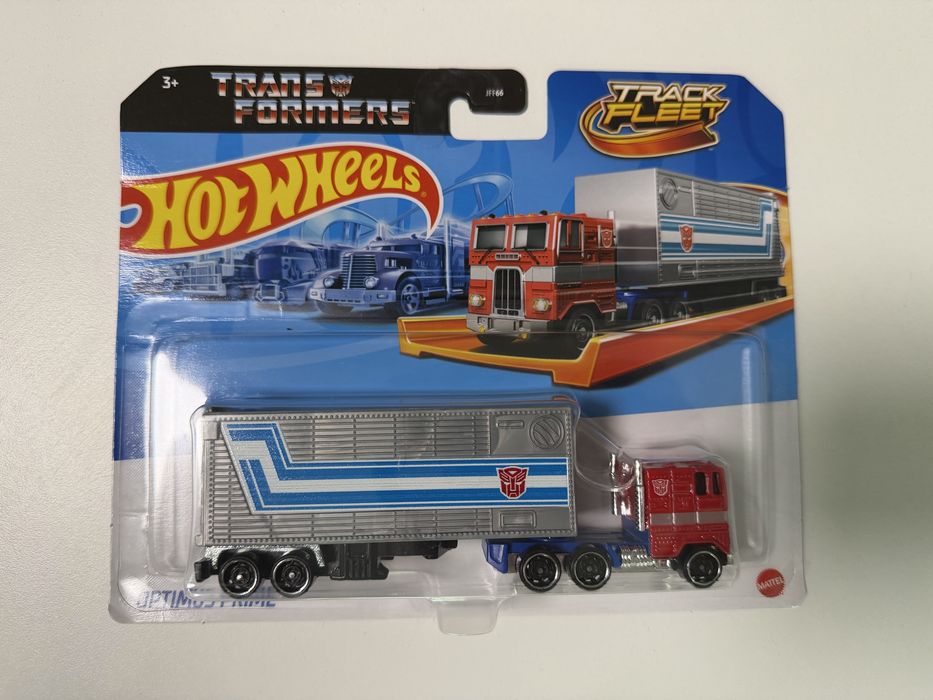 Hot wheels Optimus prime