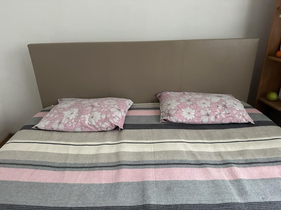 Спалня с матрак и подматрачна рамка 200/160