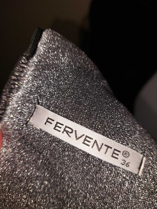 Rochie strălucitoare lurex, in clos cu decolteu in V