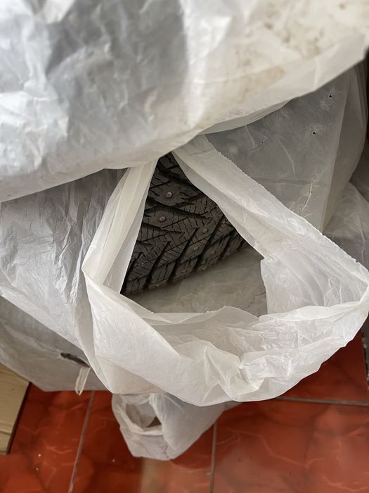 Продается б/у шины