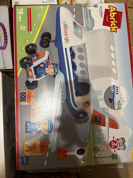 Бебешки и детски играчки