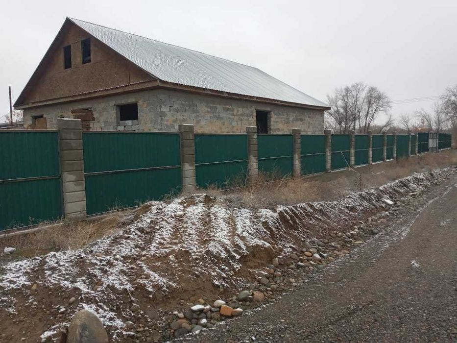 продам недостроенный дом.