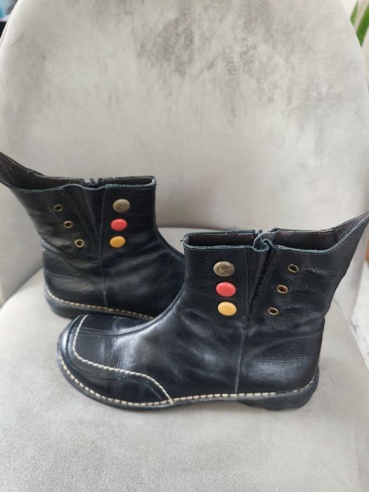 Дамски боти от естествена кожа