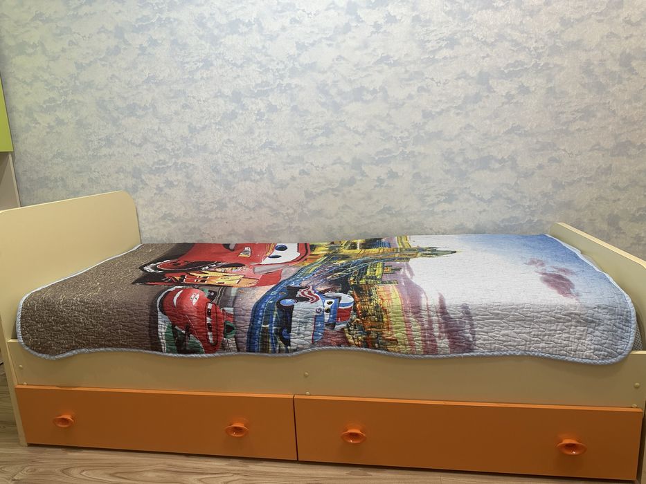 Кровать односпальная