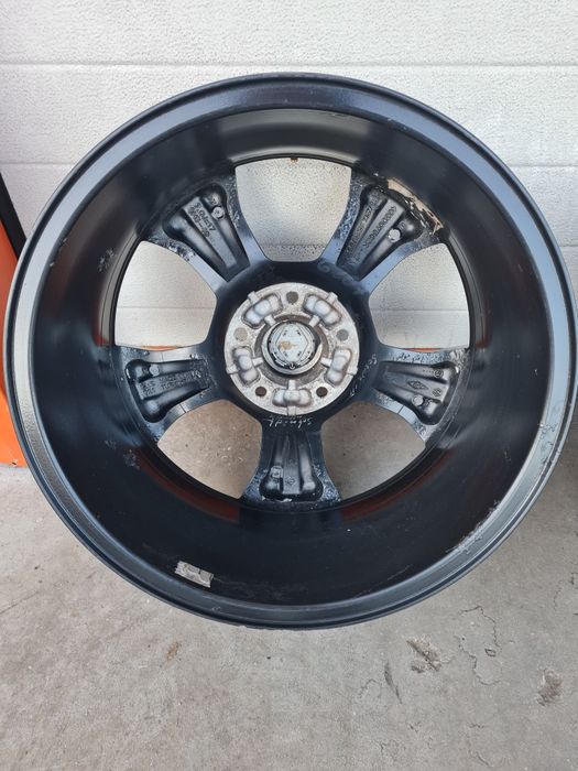 Оригинални джанти за РЕНО RENAULT DACIA NISSAN R17 5x114.3 ET49 7J