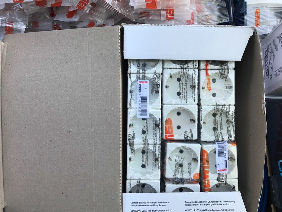 materiale electrice  gewiss rame 4 6 module întrerupătoare panasonic