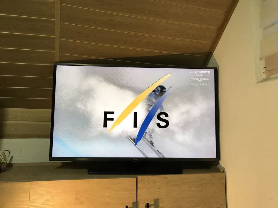 Televizor LG Smart Wifi + telecomanda