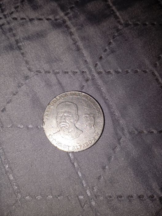 Monedă 50 Ano din Ecuador anul 2000