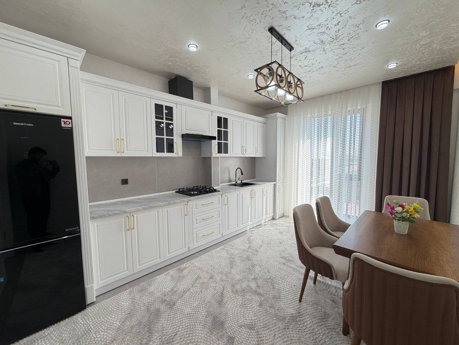 Продаётся 3х комнатная квартира по адресу Согдиана