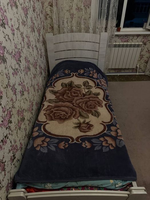 Спальный комплект сотилади