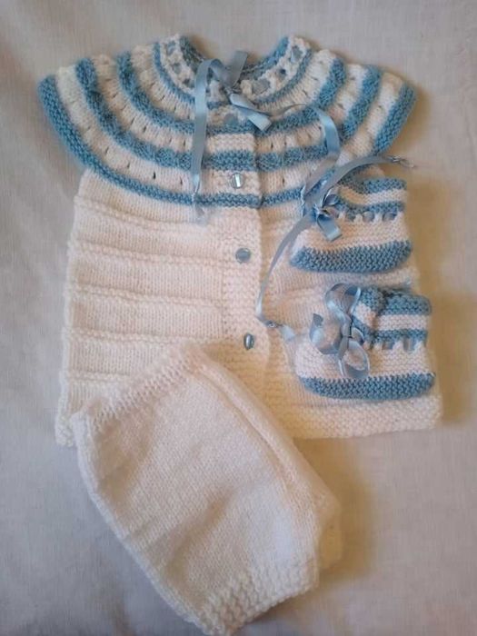 Ръчно плетени бебешки комплекти - НОВИ!