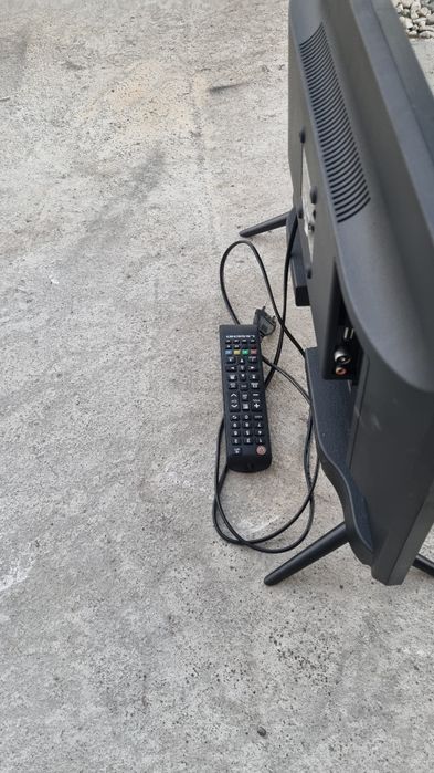 De vânzare televizor