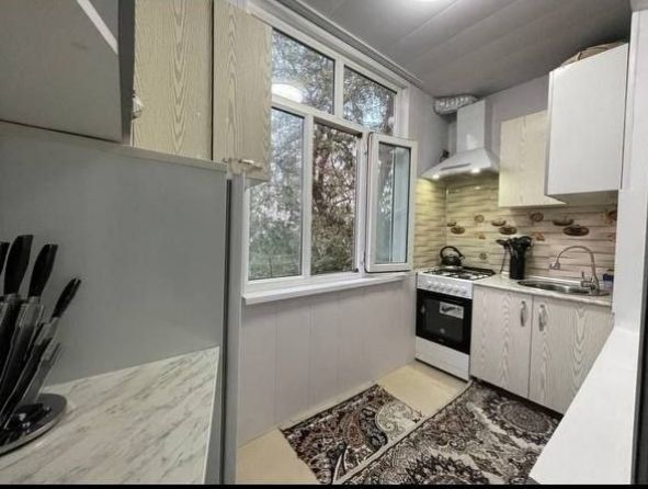 Сдаётся 1*2 ком квартиру Домробод мечеть семье 400у.е