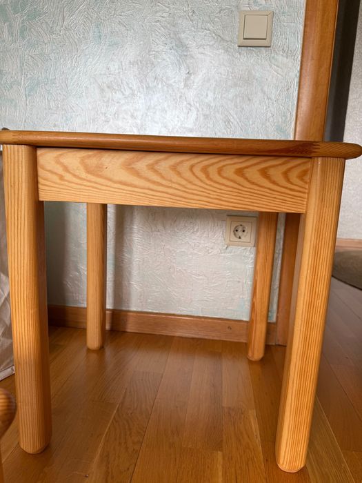 Комплект мебели из дерева