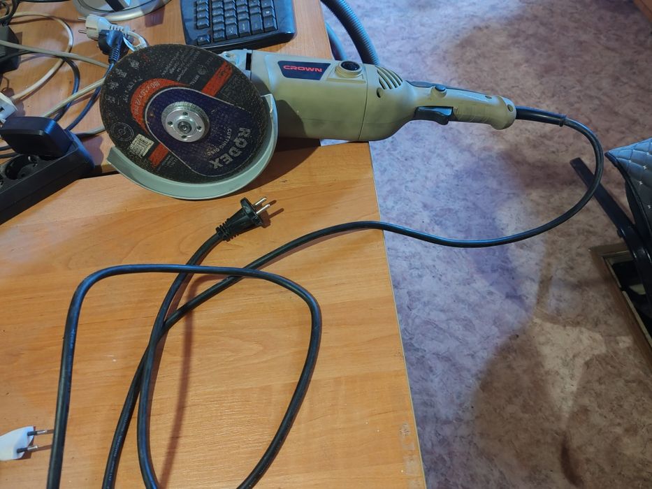 Ригель 2 штуки лавочки . Трубы