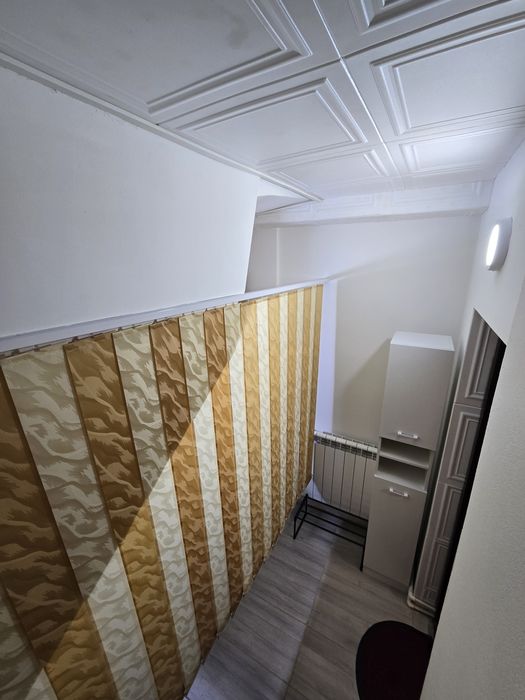 Garsoniera / studio de inchiriat în casa/vila zona case Banat