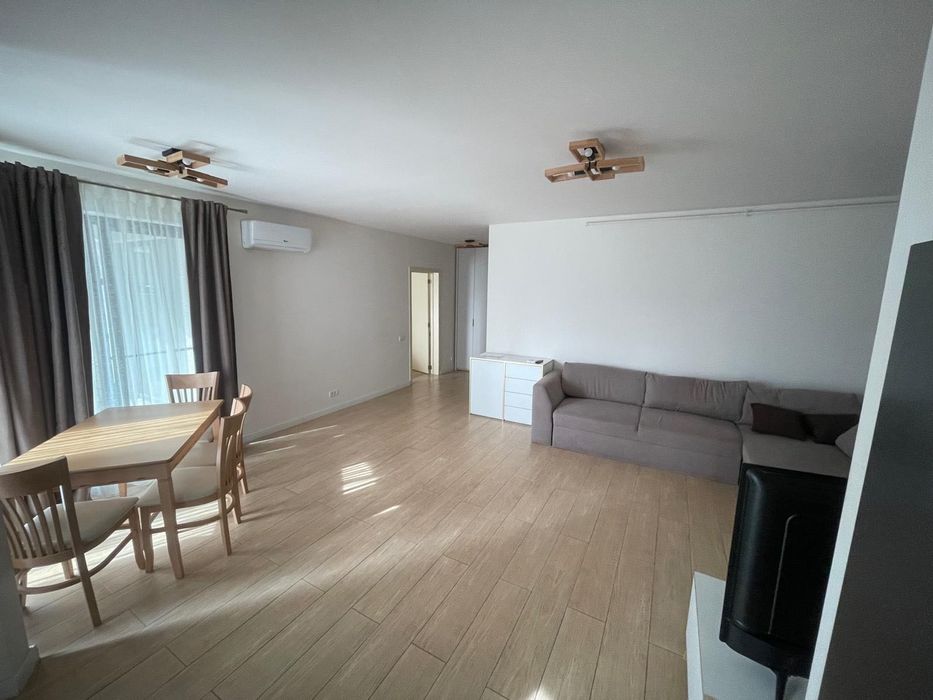 Vând apartament  2 camere Aviatorii 2