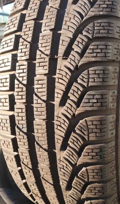 O anvelopa 205 55 16 PIRELLI Winter Sottozero serie II - ca noua