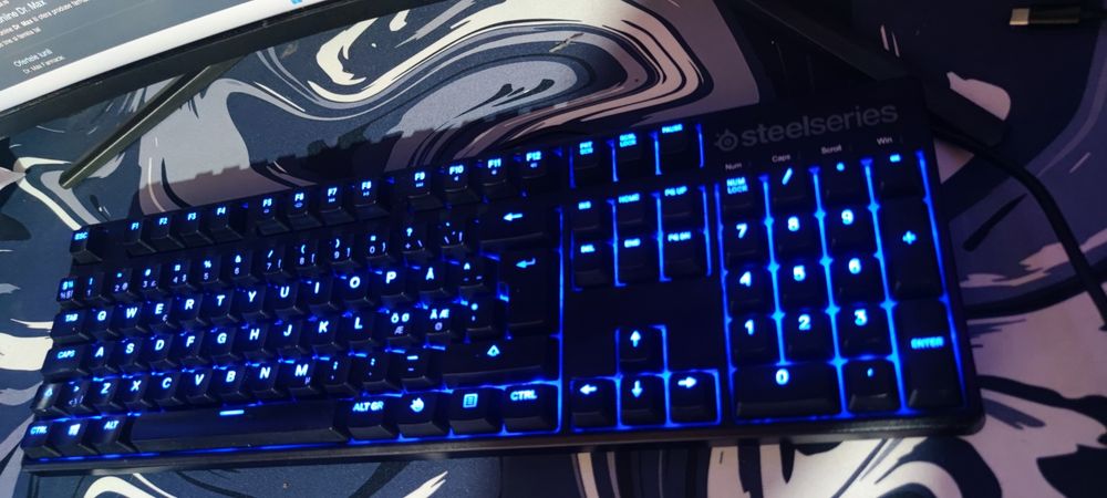 Tastatura steelseries Apex M400