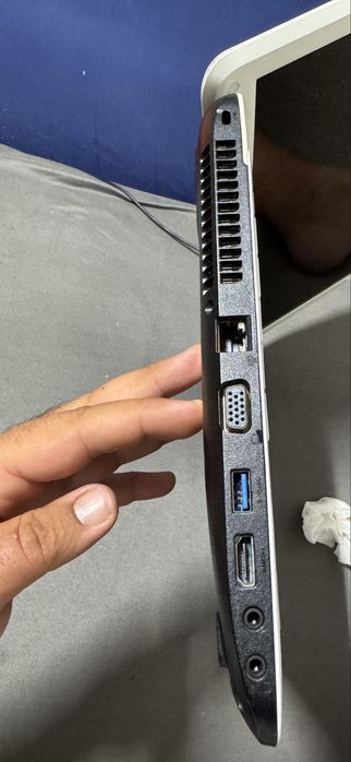 Laptop Toshiba Satellite L750