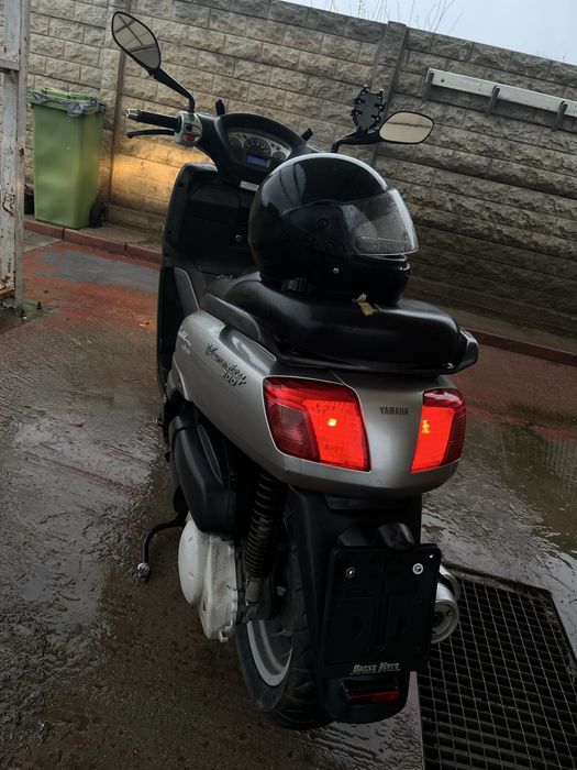 Vand sau schimb ! Yamaha versity 300cc