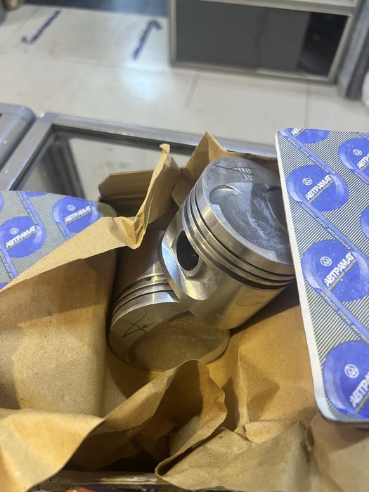 Поршня 76,0 2108