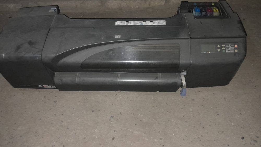 Плоттер HP DesignJet 800ps