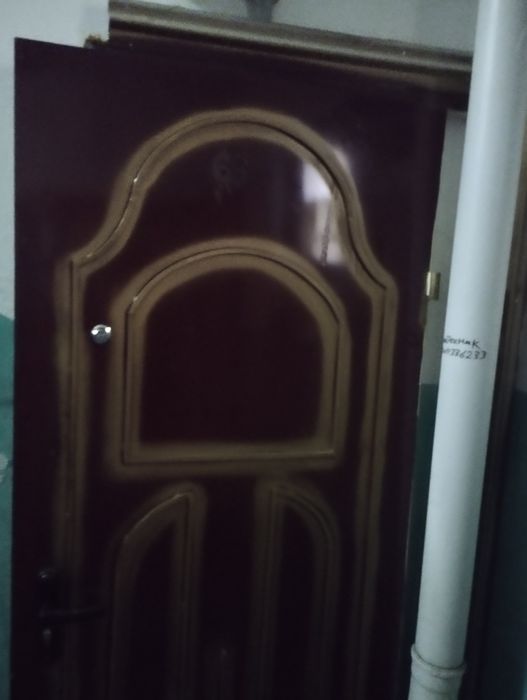 Железная дверь б/ у цена 28000