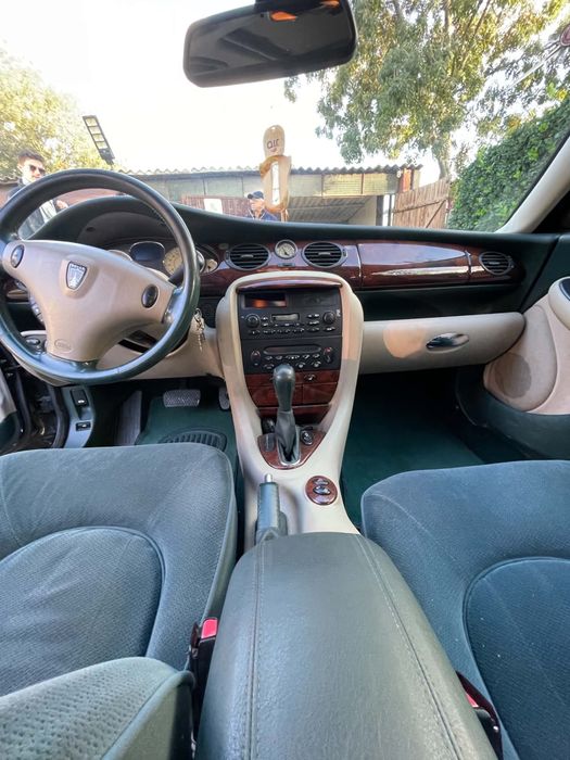 Land Rover  2001 benzină, 2.371 € — imagine 5