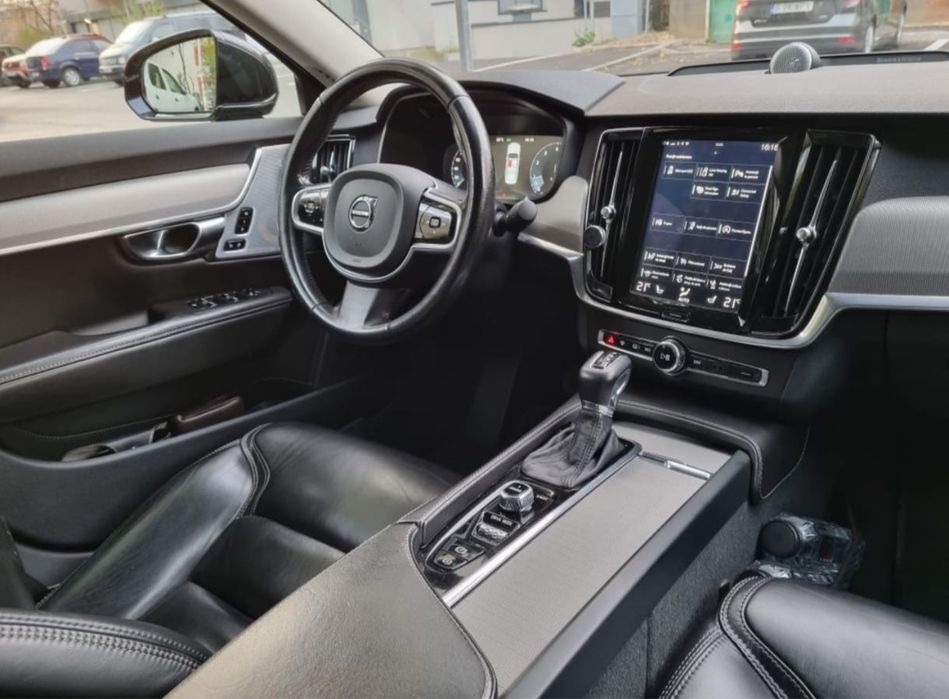 Volvo S90 AWD – T6 | Inscription | 320 CP | Full LED Matrix | Bowers & Wilkins