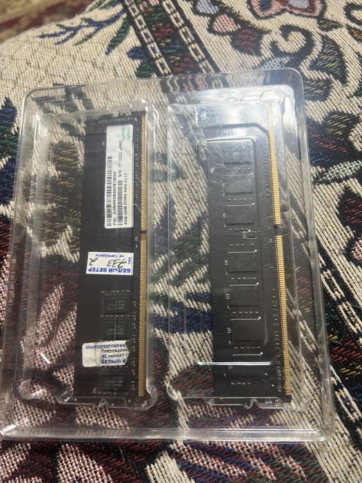 Продаю DDR4 8 gb 2400mhz