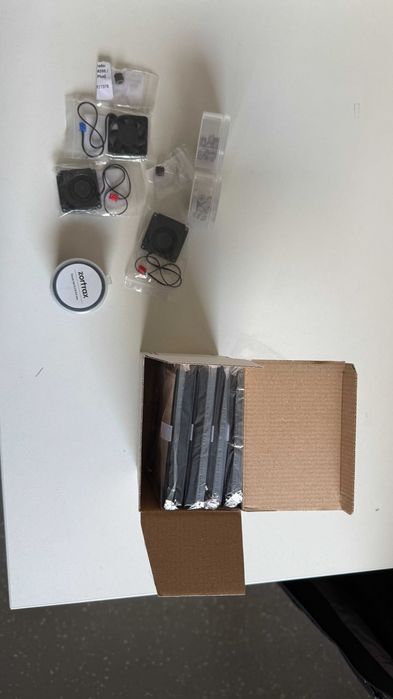 Imprimanta 3D ZortraxM200Plus+accesorii noi