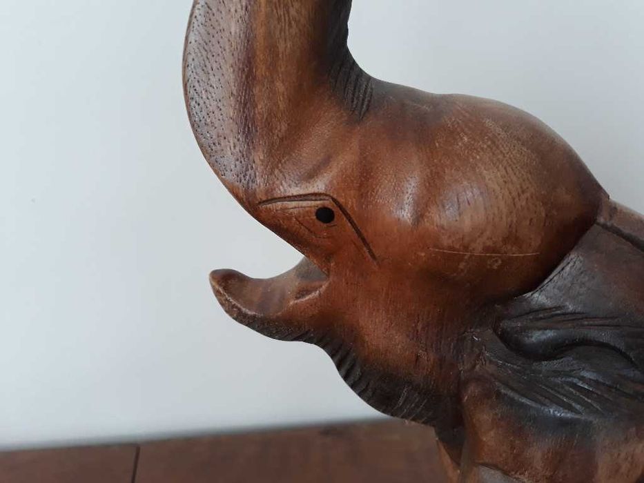 Слон Дърворезба 40х30см.