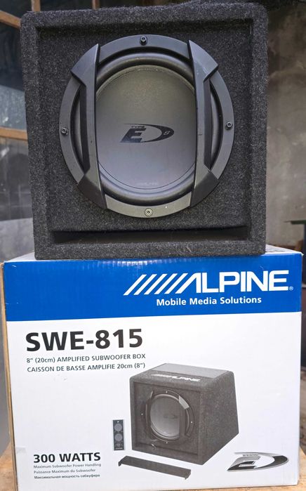 Активен субуфер / бас каса (subwoofer) Alpine SWE-815 (8 инча, 300W) с дистанционно – Перфектен!