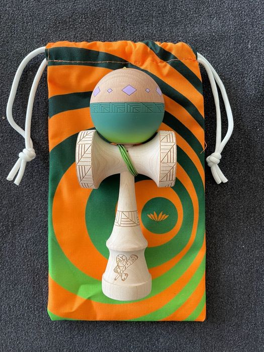Kendama Lotus ET pro model