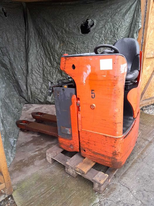 Transpalet Electric Fenwick