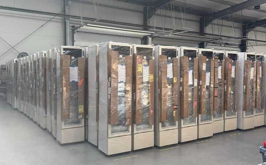 Vitrină frigorifică Slim LED 200 cm