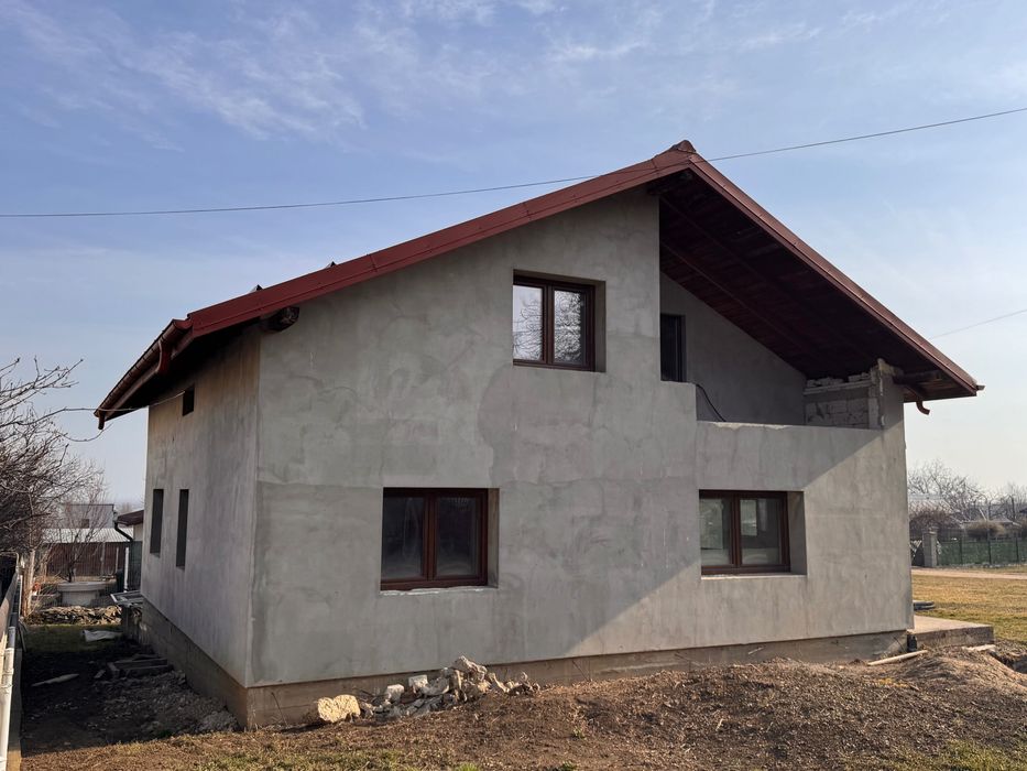 Casă nouă cu mansardă zona electrocontact Botoşani