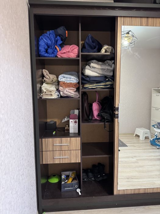 Продам шкаф купе
