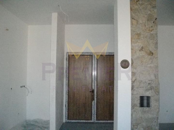 Продава се Многостаен апартамент в Бургас, Сарафово - 233 кв.м за 431 €/кв.м - Снимка #10