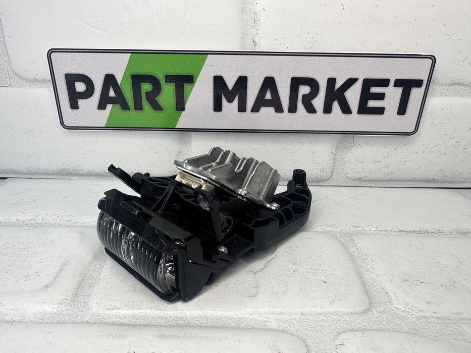 Модул фар AUDI A7 C8 HD MATRIX 0011300