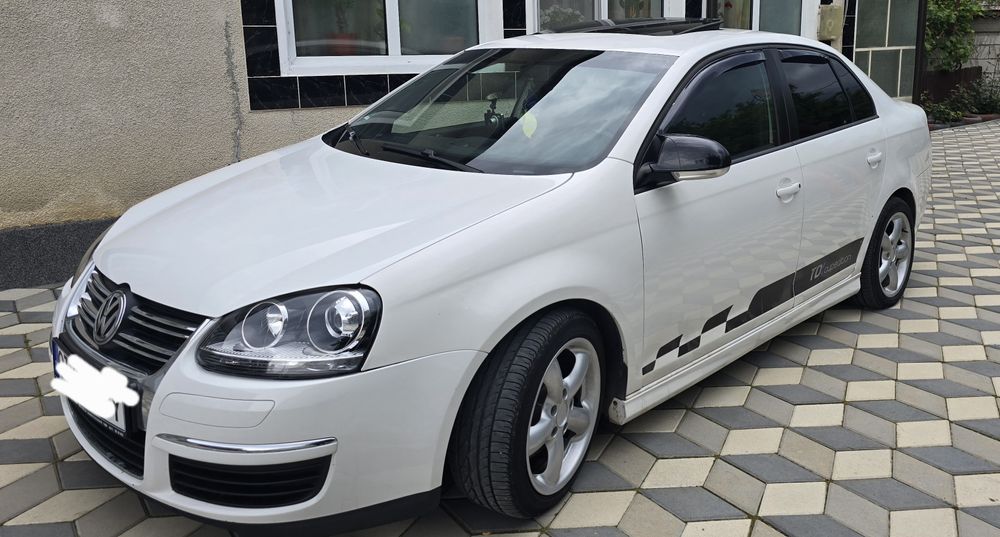 VOLKSWAGEN Jetta 2012 — imagine 2