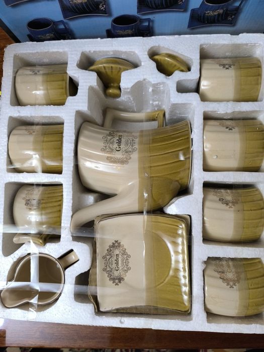 Кофейный сервиз из 15 предметов