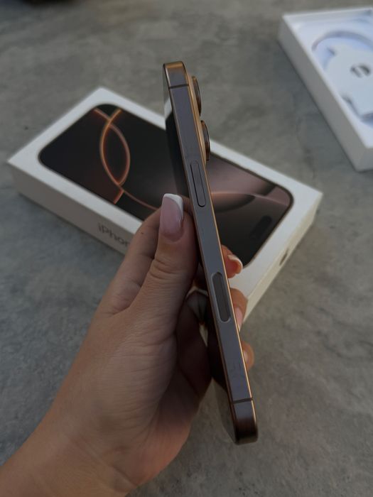 Iphone 16 pro desert 256