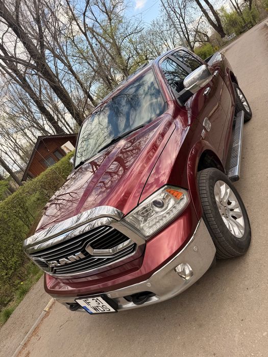 Vand Dodge Ram Laramie Edition 5.7 V8 Hemi 125.000km , Euro 6, inmatriculat RO