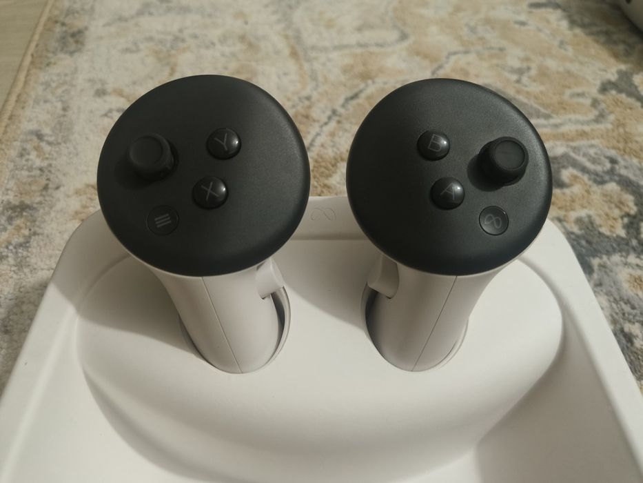 Meta Quest 3S 128GB + Curea BOBOVR + Accesorii și Cutie