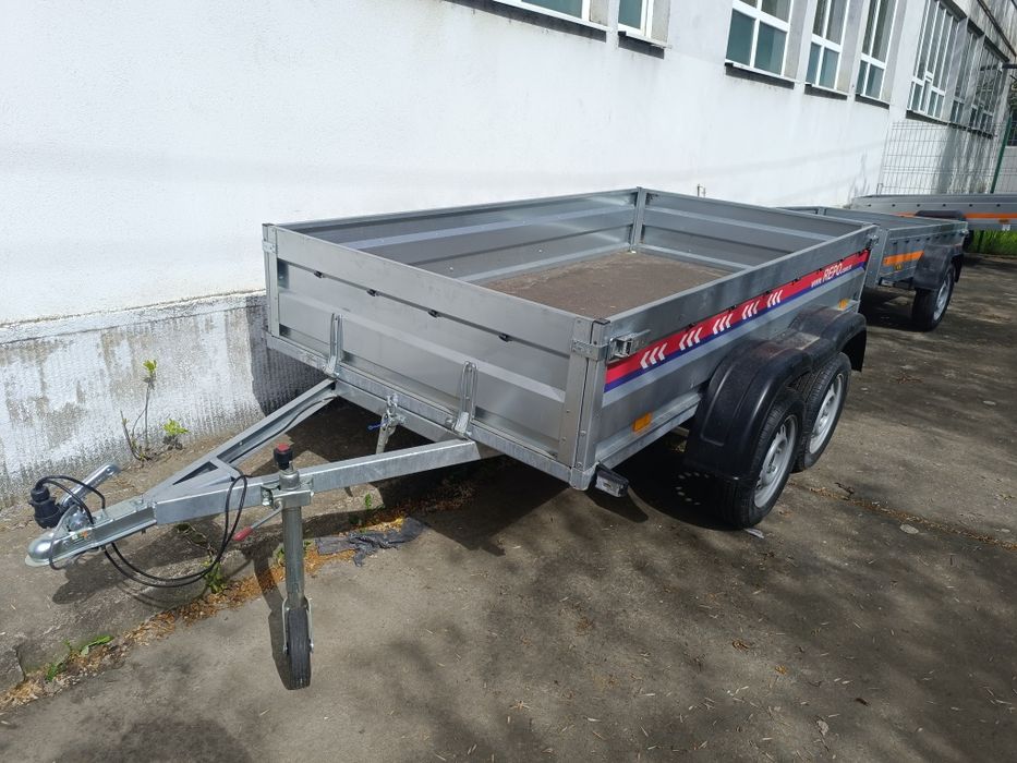 Remorca 750 kg, 2 axe , 2.6 x 1.3 m basculabila